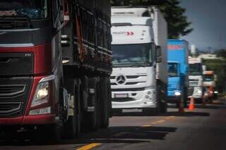 Somente em Campo Grande, são em torno de 4 mil caminhoneiros autônomos (Foto: Marcos Maluf)