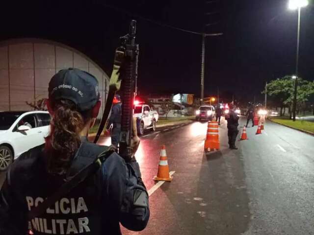 &quot;Opera&ccedil;&atilde;o Pontual&quot; prende foragido da Justi&ccedil;a e aborda mais de 170 pessoas