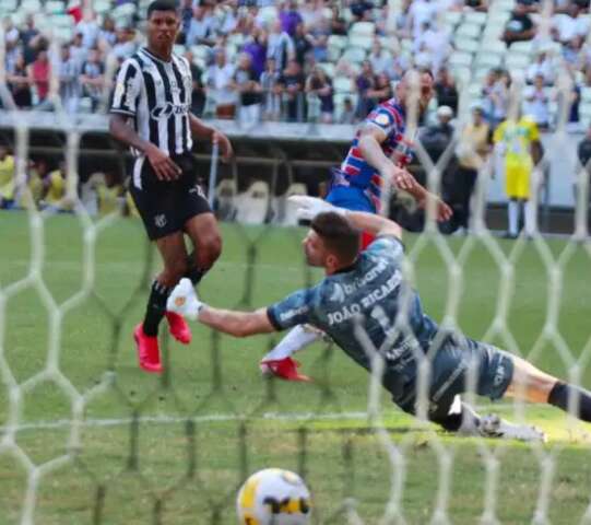 Fortaleza vence Cear&aacute; por 1 a 0 e deixa zona de rebaixamento