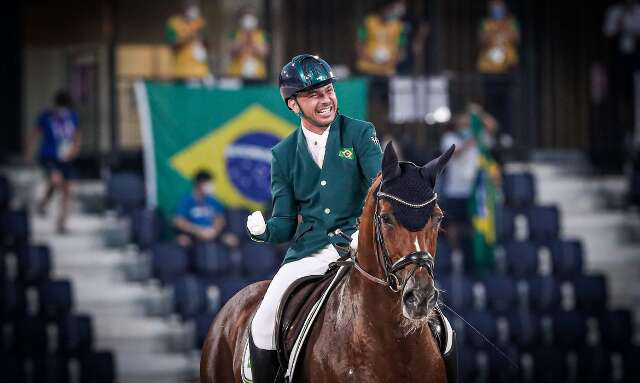 Hipismo paral&iacute;mpico: Rodolpho Riskalla fatura 2&ordm; bronze em Mundial