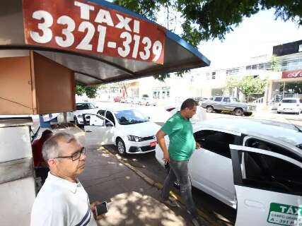 Auxílio taxista vai ser pago a 420 motoristas na Capital amanhã