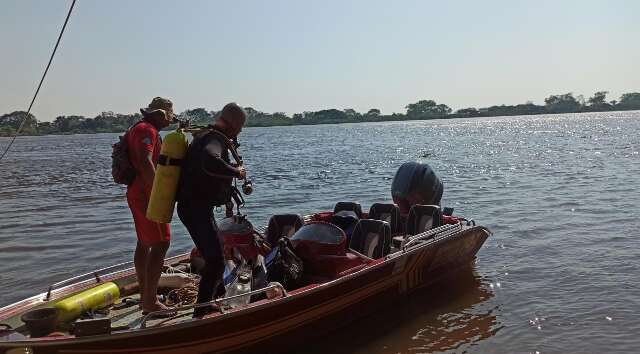 Bombeiros buscam corpo de jovem de 18 anos, desaparecido no Rio Paraguai