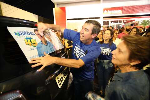Campanha eleitoral ganha as ruas com distribuição de santinhos e pedidos de voto