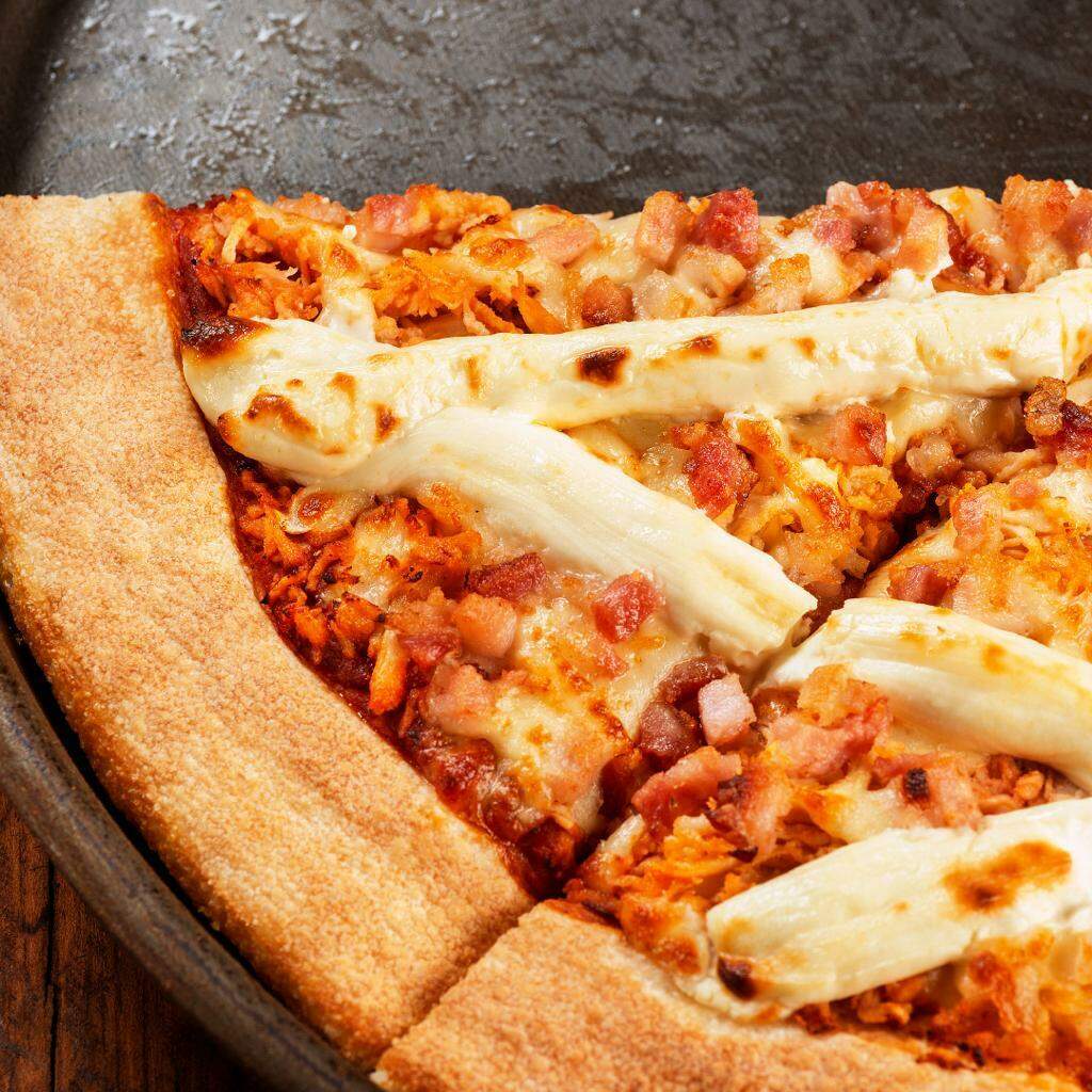 Super Pizza Pan - Aquela pizza PERFEITA pra quem ama carne! 😋  #pizzariadelivery #pizza #massapan #superpizza #pizzapan
