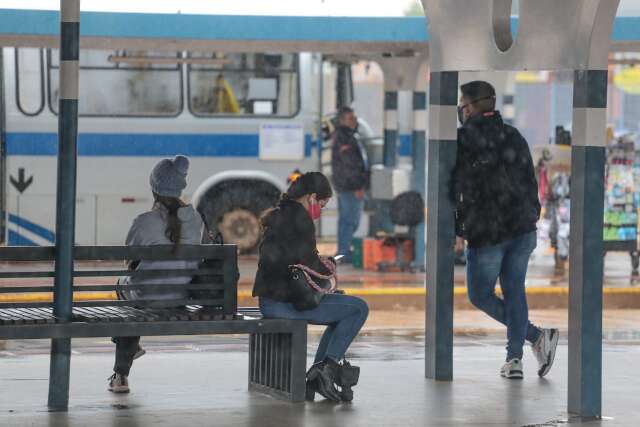 Cons&oacute;rcio pede o fim de m&aacute;scaras em &ocirc;nibus