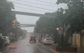 Principal avenida de Bonito, cidade que mais registrou chuva na madrugada (Foto: Bonito Net)