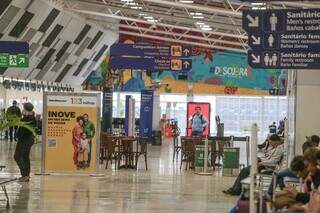 Saguão do Aeroporto Internacional de Campo Grande após reforma (Foto: Marcos Maluf)