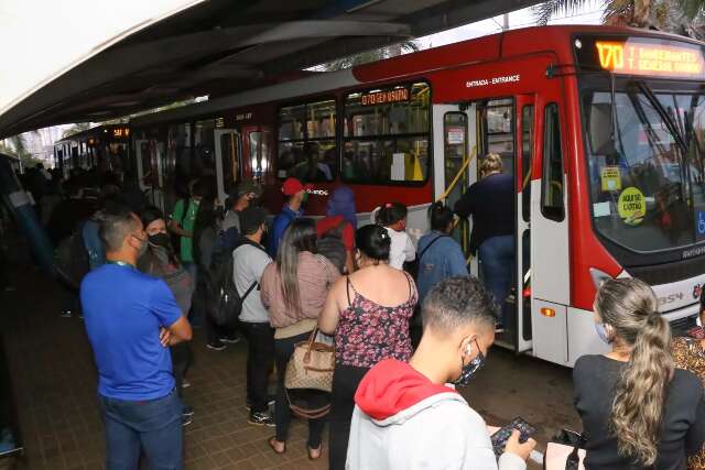 Em fase de testes, passagem de &ocirc;nibus j&aacute; pode ser paga com Pix na Capital