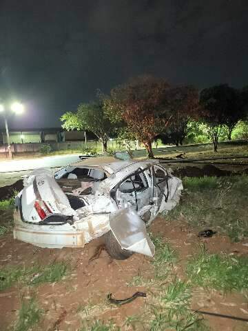 Jovem ferida em capotagem de Corolla perde vis&atilde;o de um olho
