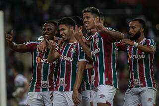Jogadores do Fluminense comemorando a vitória deste sábado (20). (Foto: Marcelo Gonçalves/FFC)