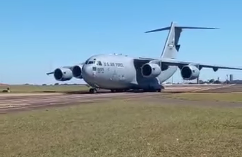 Para treinamento militar, EUA enviam avi&otilde;es de grande porte para a Capital