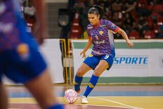 Guanandiz&atilde;o recebe abertura de torneio internacional de futsal feminino