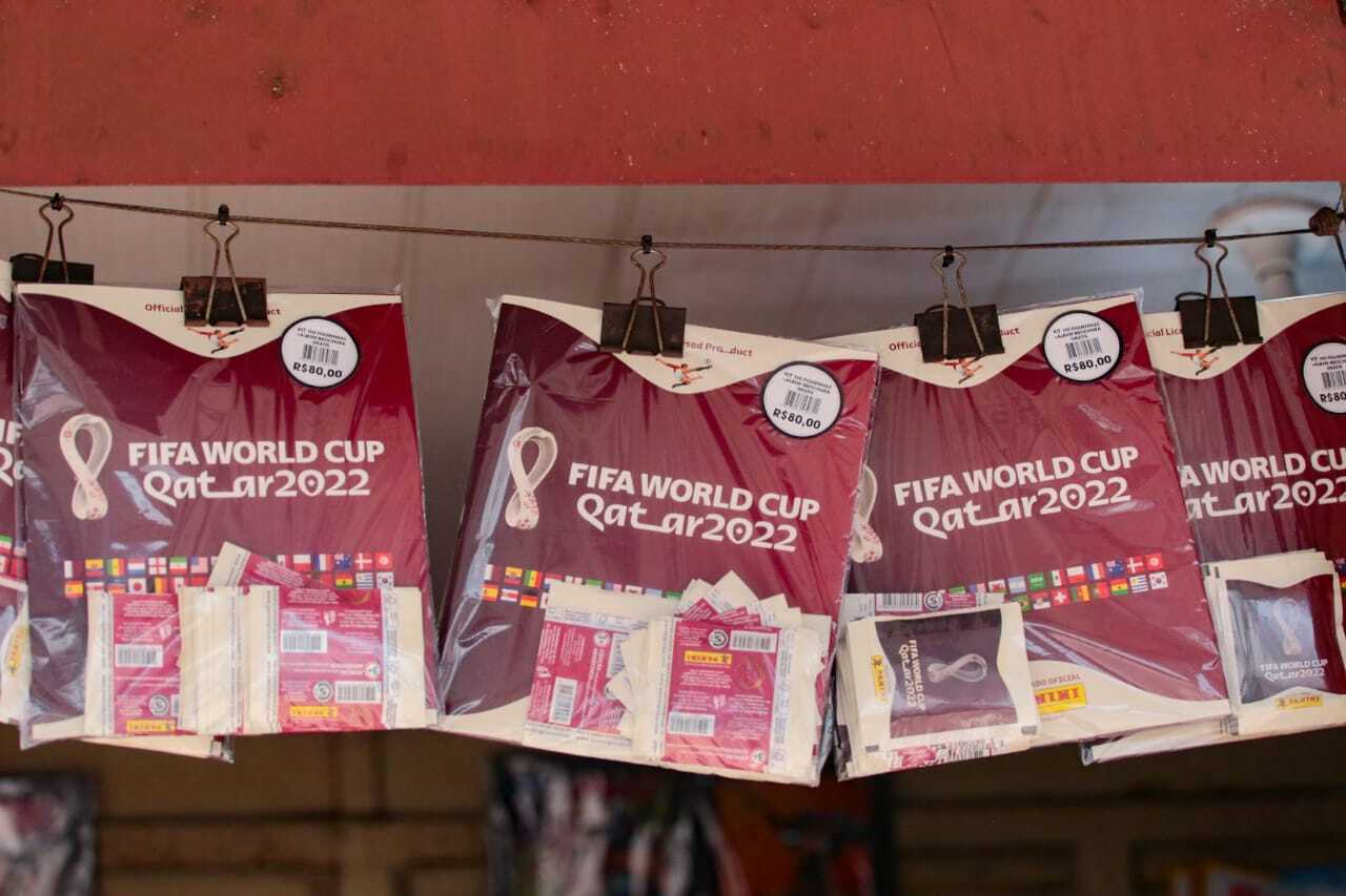 KIT DE ATUALIZAÇÃO DO ALBUM DA COPA DO QATAR COM 80 NOVOS CROMOS DE  JOGADORES