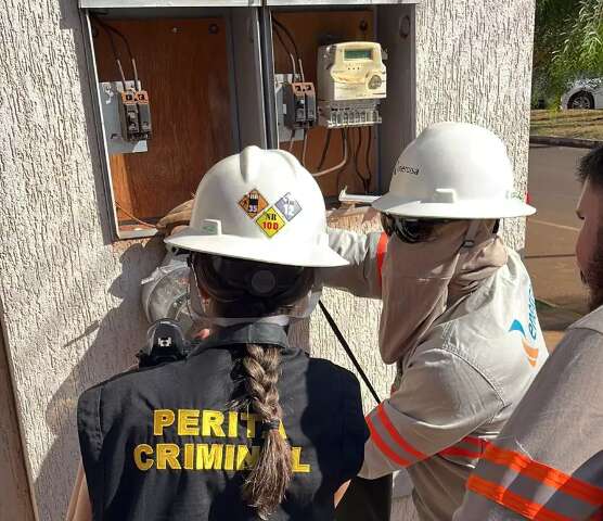 Tr&ecirc;s s&atilde;o presos durante opera&ccedil;&atilde;o contra furto de energia el&eacute;trica 