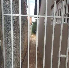 M&atilde;e j&aacute; havia abandonado 3 vezes filhos encontrados entre fezes e comida podre