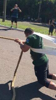 desafio Strongman ‘homem x caminhão’ (Foto: Divulgação)