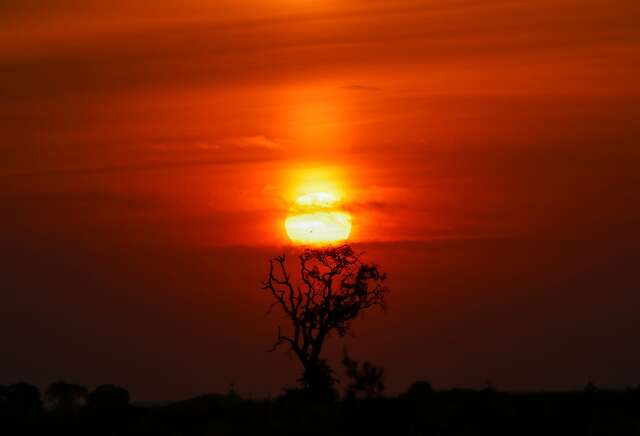 Com umidade em n&iacute;vel des&eacute;rtico, Capital registrou 33&ordm;C neste s&aacute;bado