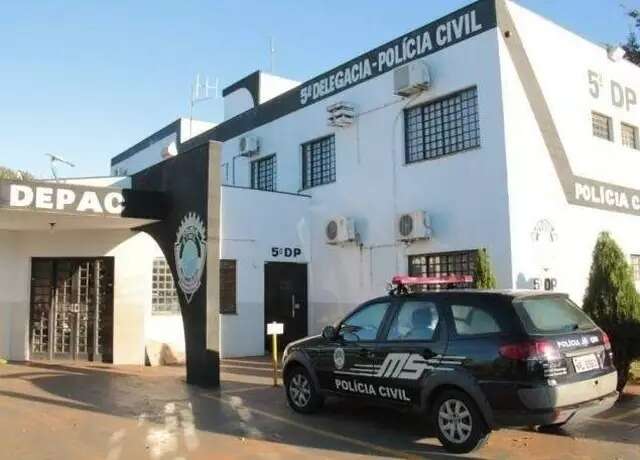 Durante briga com esposa homem d&aacute; soco em televis&atilde;o e morre sangrando