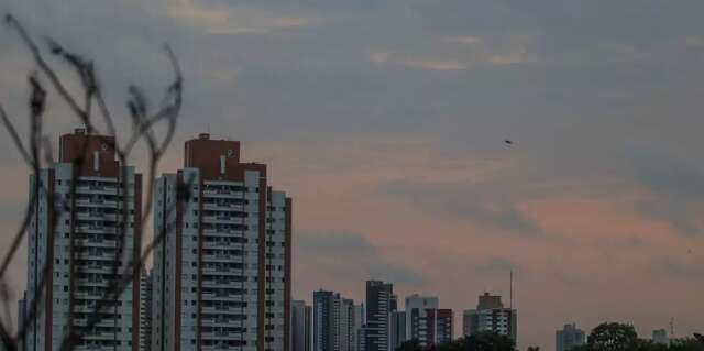 Chegada de frente fria derruba temperaturas em MS nesta segunda