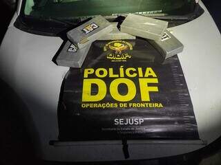 Motorista que transportava pacientes com c&acirc;ncer &eacute; preso com tabletes de coca&iacute;na