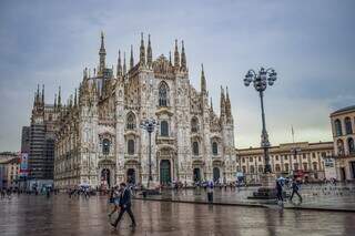 A Duomo di Milano, a Catedral de Milão e sua charmosa praça, um atrativo imperdível na cidade italiana com cara de São Paulo – Foto: Reprodução