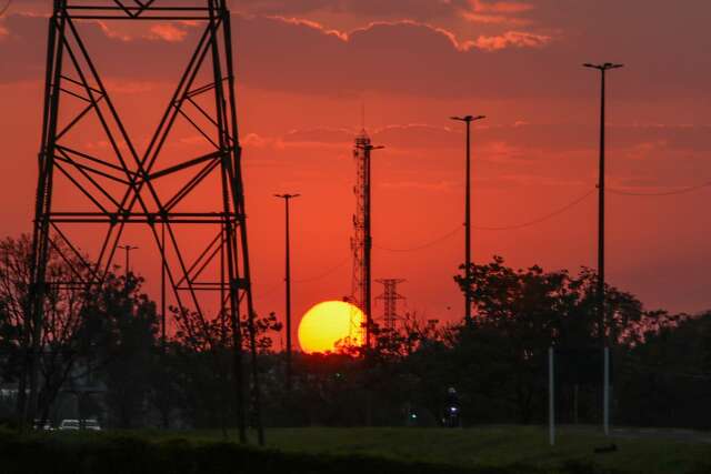 Setembro come&ccedil;a com tempo seco e m&aacute;xima de 38&ordm;C em MS