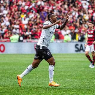 Gabriel e Jô marcam, mas são expulsos no empate de Flamengo e Ceará