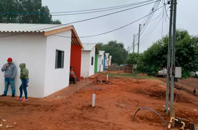 Mais 22 fam&iacute;lias da antiga favela &ldquo;Cidade de Deus&rdquo; recebem moradias nesta semana