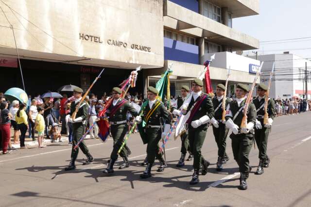 Candidatos ao governo evitam desfile e priorizam campanhas no 7 de Setembro