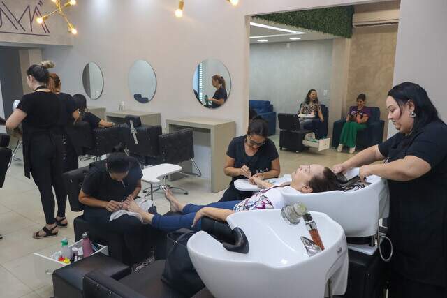 UMA Salão de Beleza abre 5ª unidade, com 8 serviços a R$ 150,00 ...