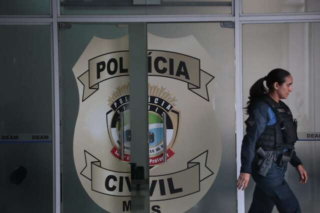 Mulher &eacute; esfaqueada 6 vezes pelo ex e levada ao hospital em estado grave