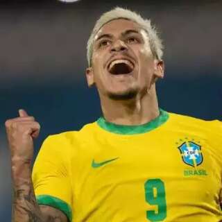Com novidades, Tite convoca 26 jogadores para amistosos do Brasil