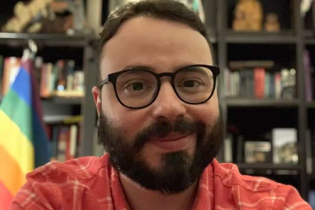 Falta de informação fez Bernardo dedicar vida à saúde LGBTQIAP+