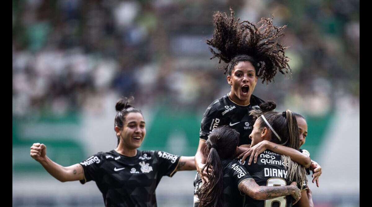 Corinthians vence o Palmeiras no jogo de ida da semifinal do