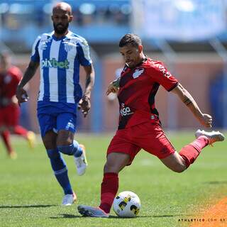 Terans durante partida deste domingo. (Foto: José Tramontin/Athletico)