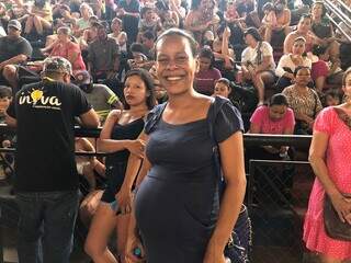 Thaís, grávida de 9 meses, é uma das beneficiadas do programa. (Foto: Gabrielle Tavares)