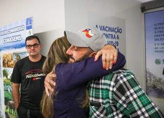 Alberto saiu de São Paulo para rever Adriana em Campo Grande. (Foto: Henrique Kawaminami)