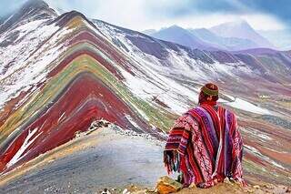 A Montanha das Sete Cores, também conhecida como Arco-íris, situada na Cordilheira do Vilcanota a 100 km de Cusco (Foto: Reprodução)