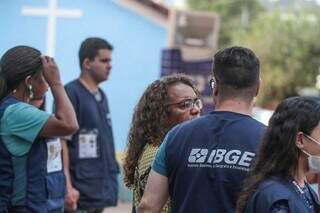 Agentes recenseadores atuando em comunidade quilombola Tia Eva, em Campo Grande. (Foto: Marcos Maluf)