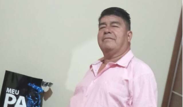 Temendo novos ataques, fam&iacute;lia enterra comerciante morto por pistoleiros