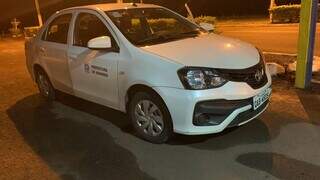 Carro da prefeitura de Amambai foi flagrado com cocaína. (Foto: Divulgação)