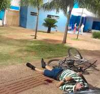 Ciclista aguarda 45 minutos por socorro após ficar desacordado em frente a UPA