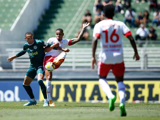 Bragantino e Goi&aacute;s ficam no empate e estacionam no meio da tabela