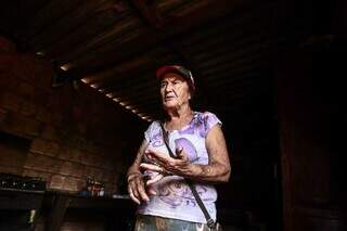 Miriam tem 69 anos e é catadora de materiais recicláveis. (Foto: Marcos Maluf)