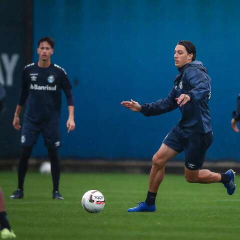 De olho na segunda coloca&ccedil;&atilde;o, Gr&ecirc;mio abre rodada diante do Sport