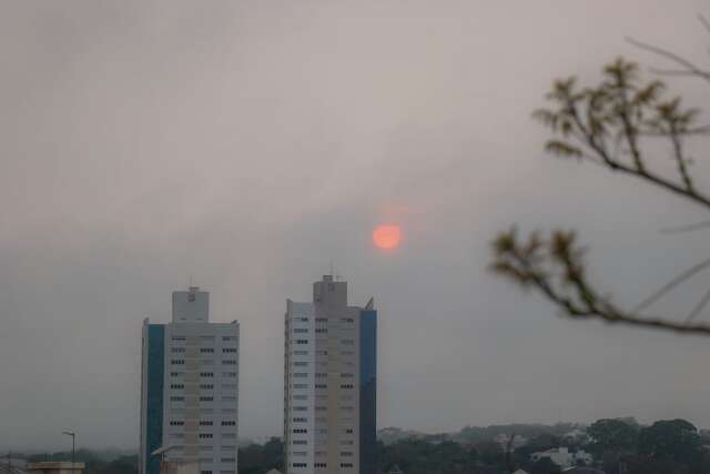 Dia começa com alerta de temporal em 50 municípios de MS