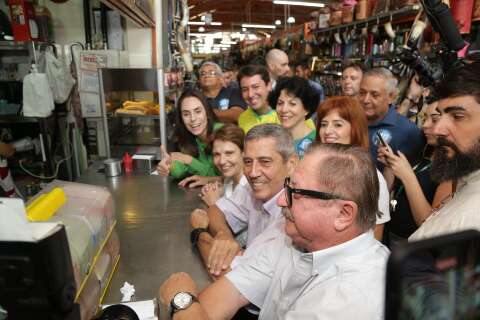 Braga Netto come pastel no Mercadão e busca apoio do agro de MS para Bolsonaro 
