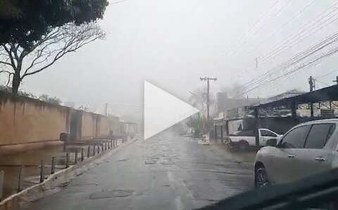 Vídeo: Ponta Porã é tomada por neblina em dia que antecede chegada de frio