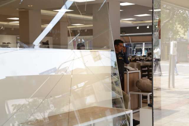 Loja de sapatos no Centro &eacute; furtada dois dias seguidos