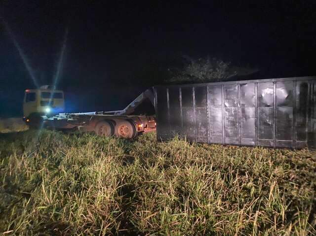 Ladr&atilde;o &eacute; preso horas depois de furtar e esconder cont&ecirc;iner em &aacute;rea rural 